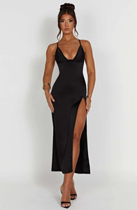 Stunning Black Midi Dress with Figure-Hugging Stretch Fabric